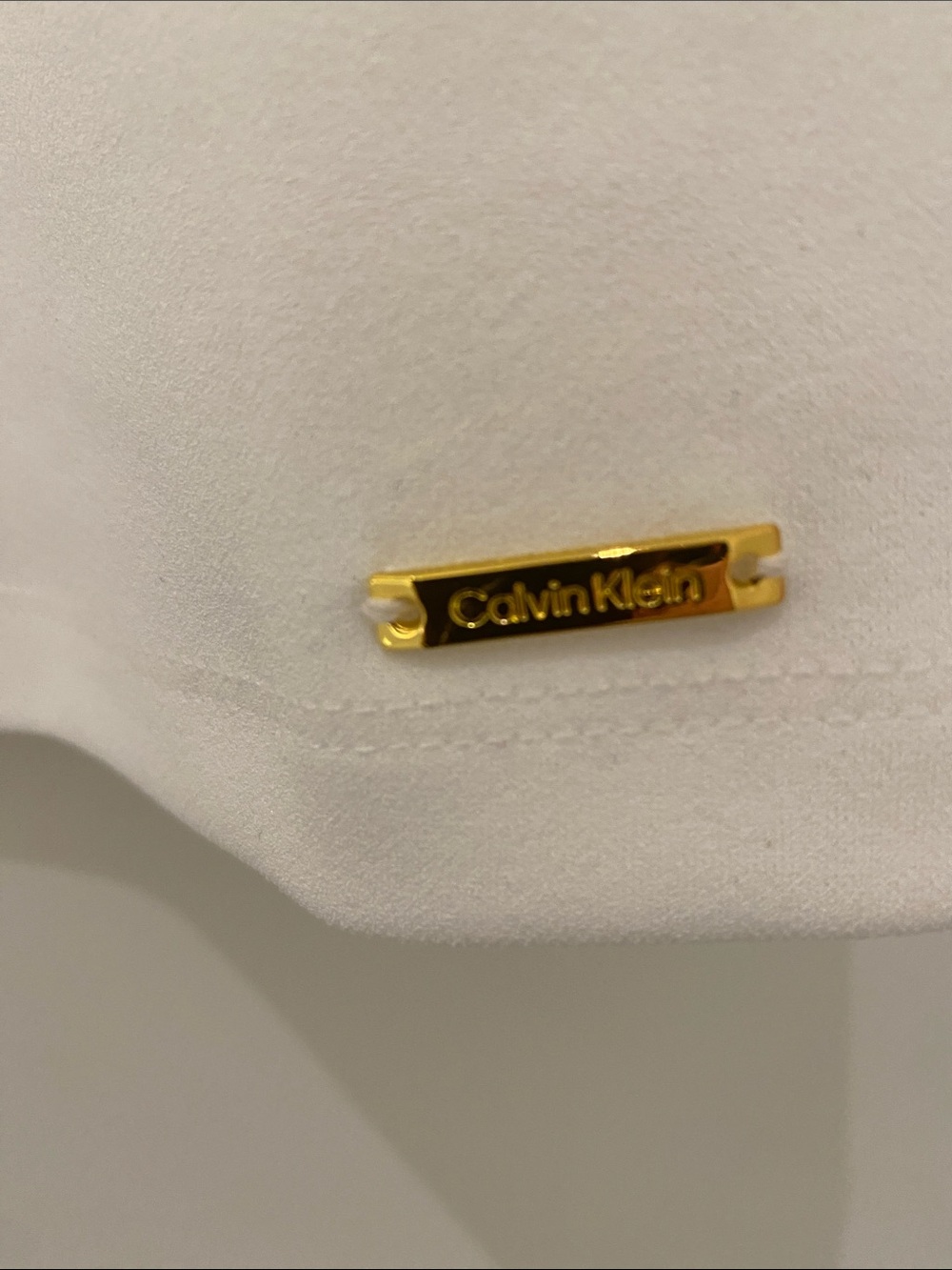 NWT Calvin Klein White Sleeveless Blouse Top With Gold Tone Embellishments L - Picture 3 of 10